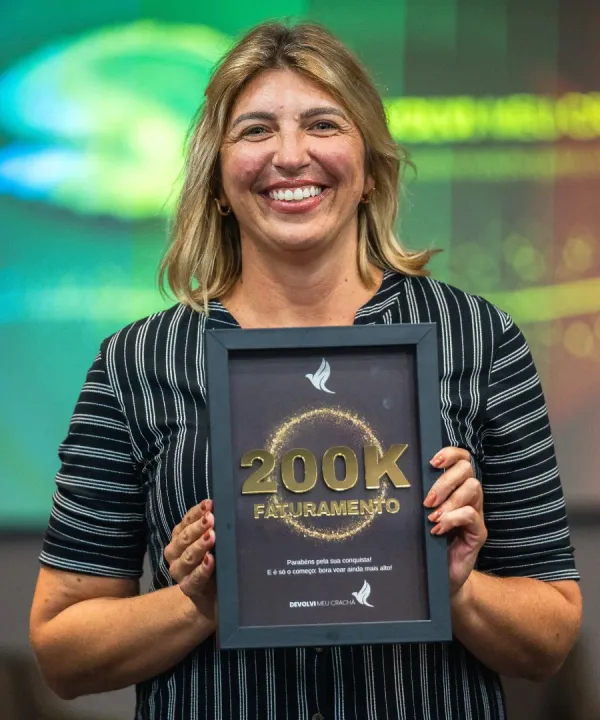 Placa de faturamento de 200K