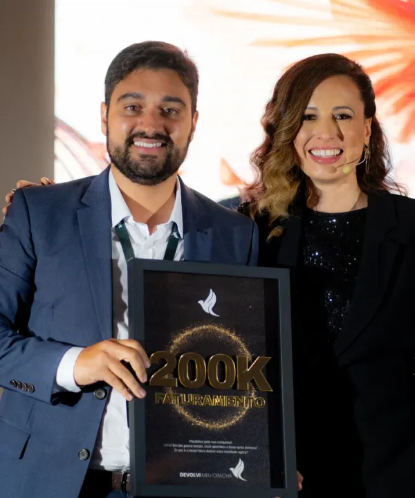 Placa de faturamento de 200K